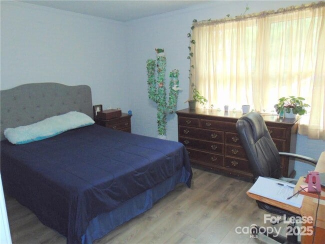 Building Photo - 3312 Circles End Cir