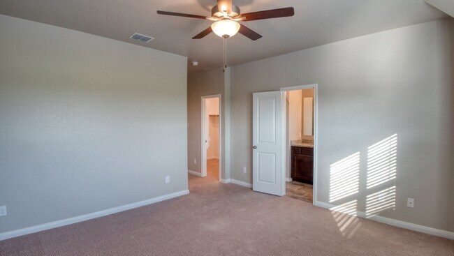Building Photo - Where Style Meets Comfort: Elevate Your Li...