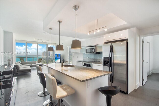 Building Photo - 888 Biscayne Blvd