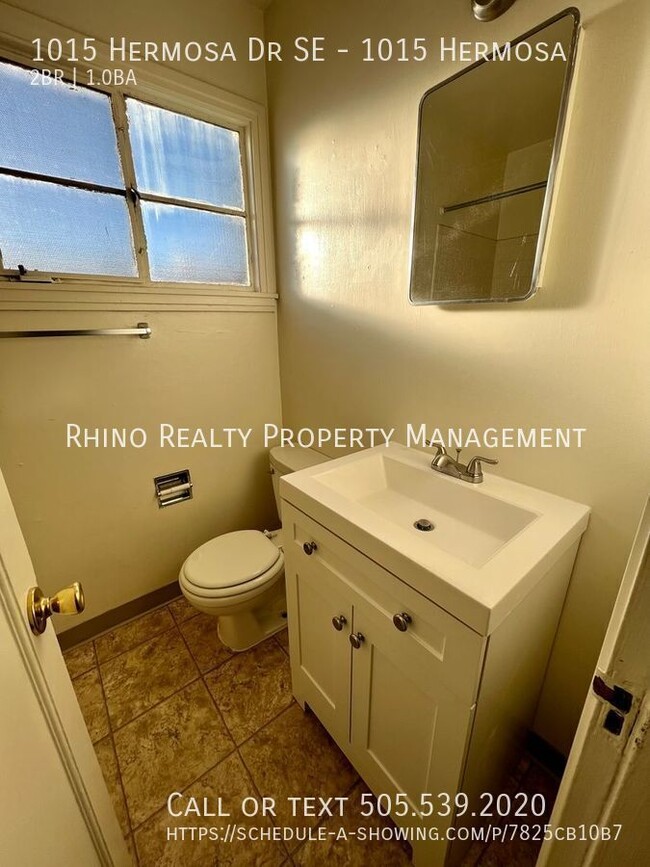 Building Photo - 1015 Hermosa Dr SE