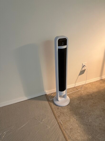 Building Photo - 15 Farewell Ave