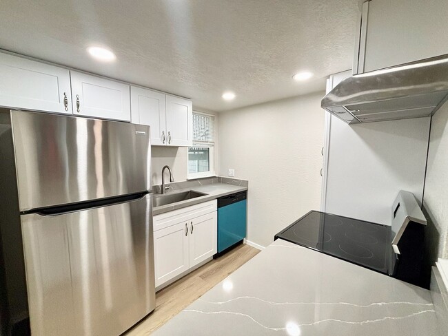 Building Photo - Newly remodeled 1 bed 1 bath at Habitat co...