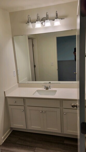 Guest Bath Vanity - 3405 Walker Dr