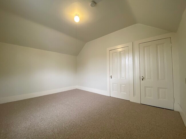 Building Photo - 514 Washington St