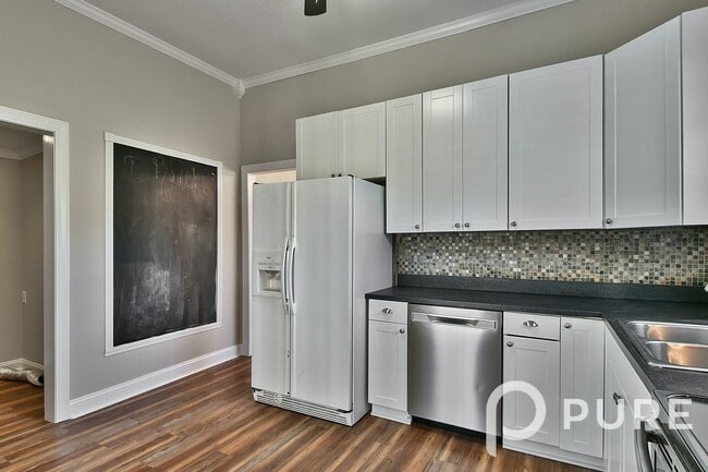 Building Photo - 5674 Duncan Rd