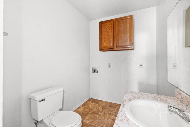 Building Photo - 1409 Paseo Del Oro