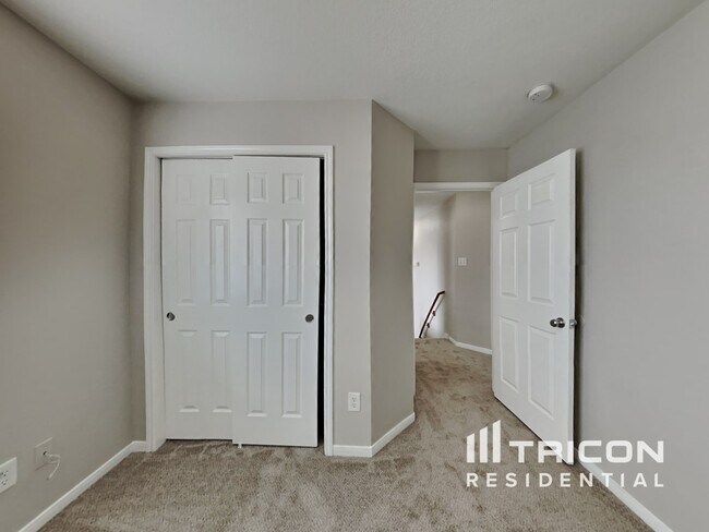 Building Photo - 4035 Mossy Spring Ln