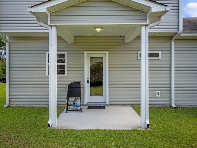 Building Photo - 4039 Hunters Trail