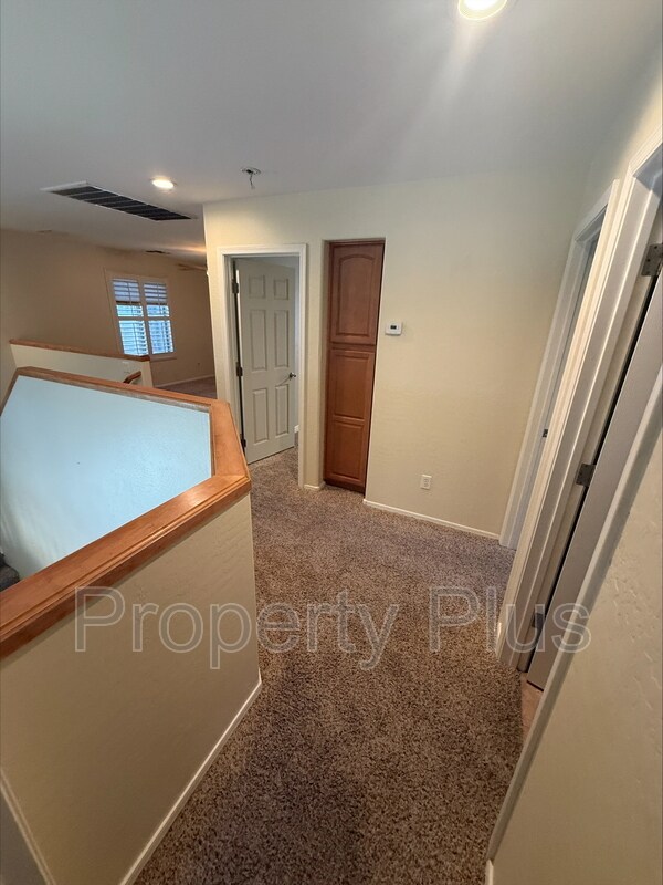 Building Photo - 8355 W Molly Ln