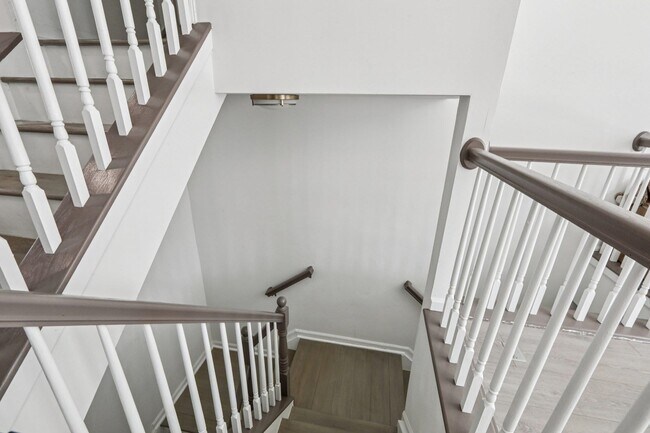 Building Photo - 458 Buffalo Ct