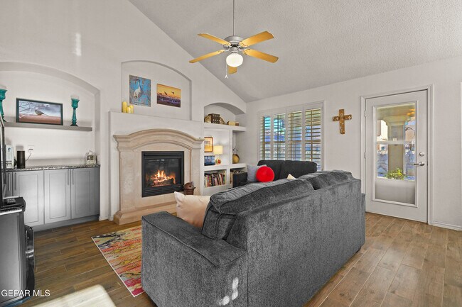 Building Photo - 14100 Ghost Flower St