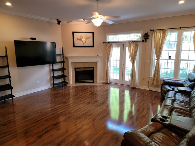 Building Photo - 1625 Osprey Pointe Dr