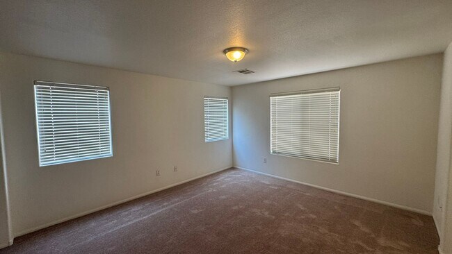 Building Photo - Welcome Home 3 or 4 BDRM SW Las Vegas