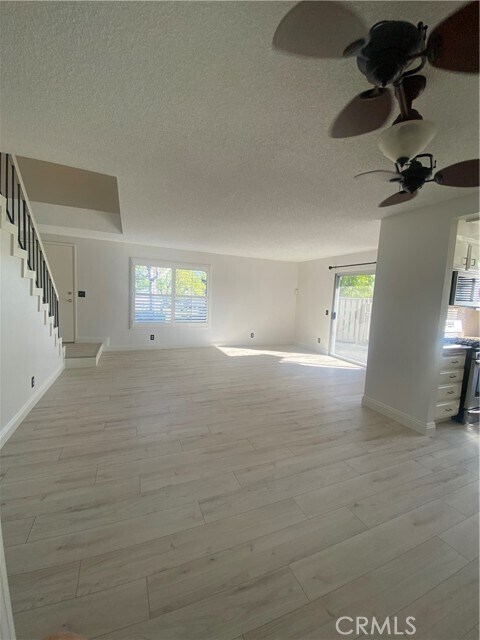 Building Photo - 1109 Golden Springs Dr