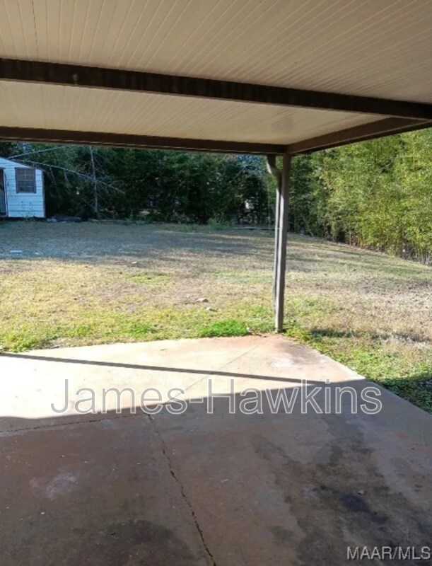 Building Photo - 713 Amity Ln