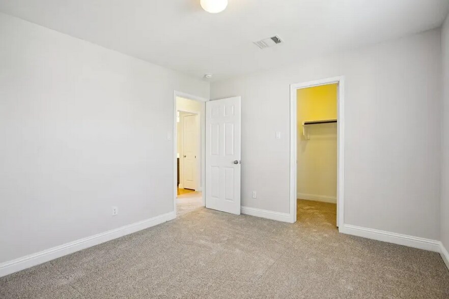 Building Photo - 19717 Shinning Isle Run