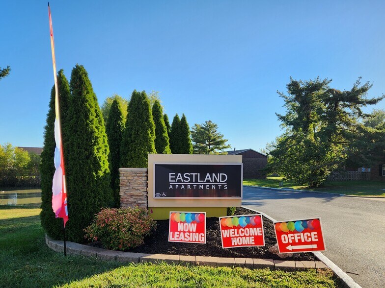 Eastland Apartments 5308 Eden Dr Evansville IN 47715 Apartment Finder