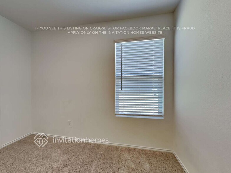 Building Photo - 3214 Crestone Dr