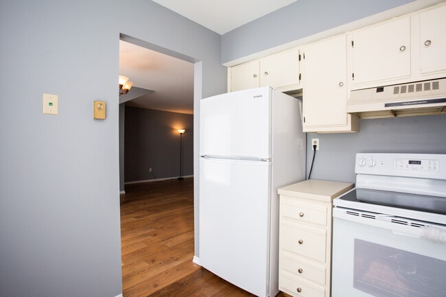 Building Photo - 146 Candlewood Dr
