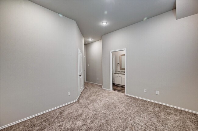 Building Photo - 10196 Barberry St