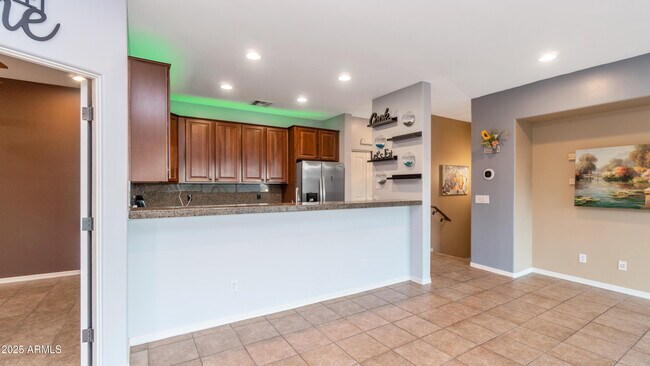 Building Photo - 44 W Foothill Dr