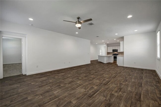 Building Photo - 14307 Macquarie Dr