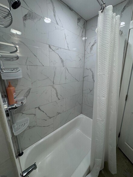 Building Photo - 400 N Massachusetts Ave