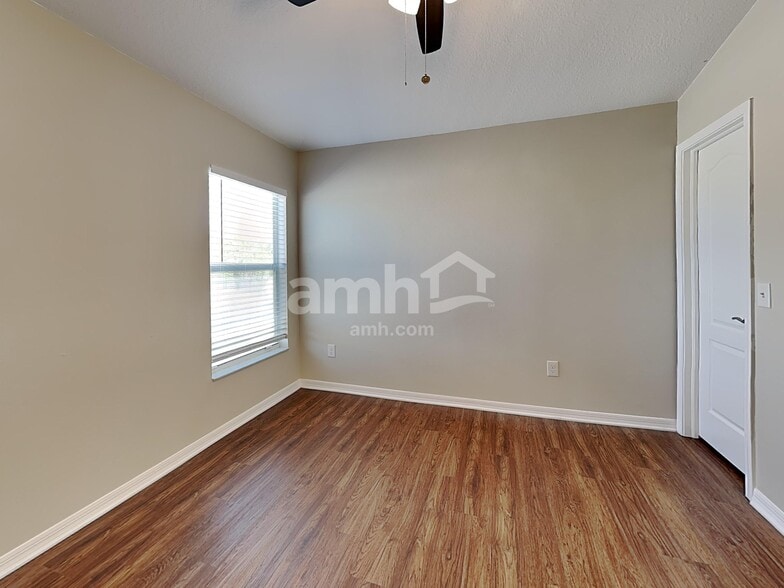 Building Photo - 8157 Canterbury Lake Blvd