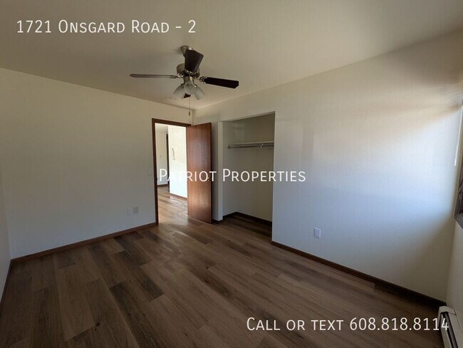 Building Photo - 2 bedroom/ 1 bath apartment in Madison, WI