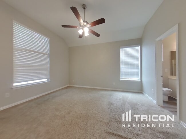 Building Photo - 1016 Oakcrest Drive Providence Village TX