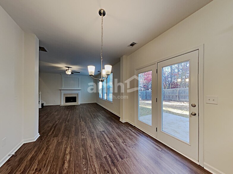Building Photo - 1661 Stoney Chase Dr