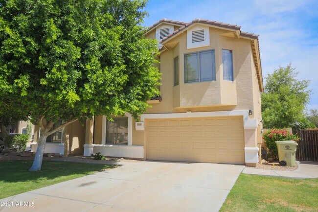 Building Photo - 7456 W Aurora Dr