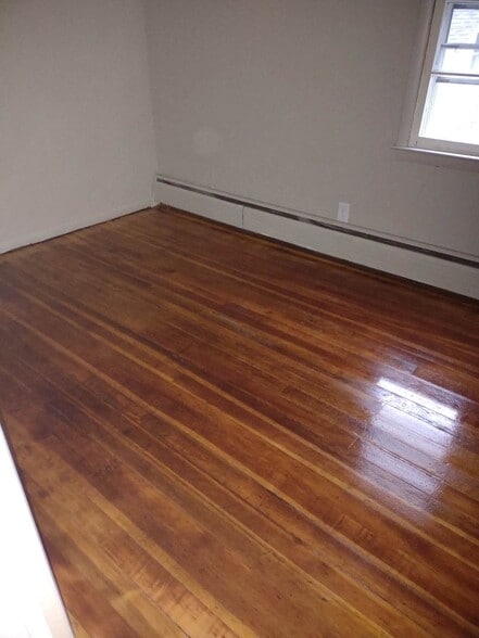 Building Photo - 22 Westminster Terrace