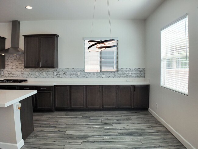 Building Photo - Exquisite Luxury Rental in Prestigious Gated Tule Springs Community