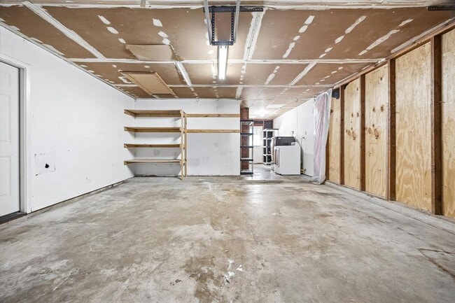 Building Photo - 1411 Fairfield Dr