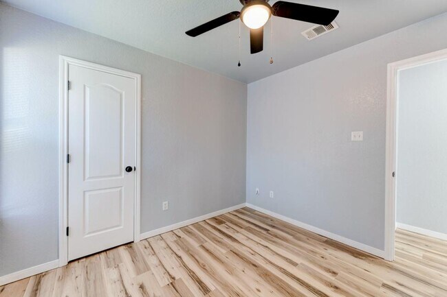 Building Photo - 2 Bed/ 1 Bath in Killeen Tx