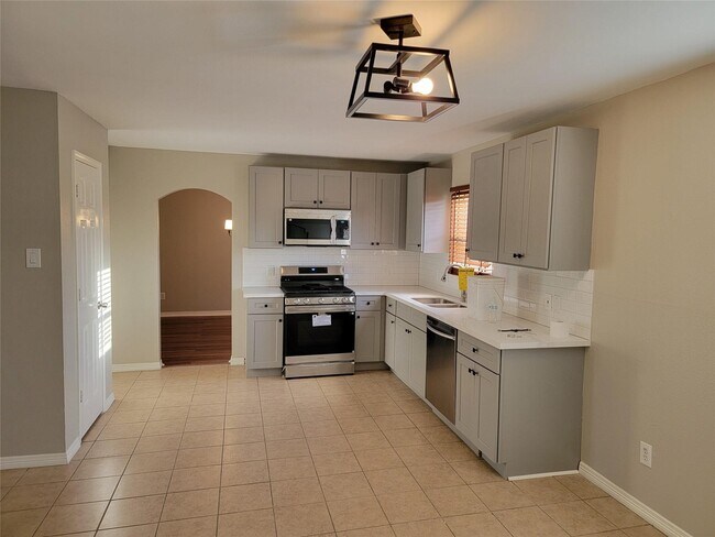 Building Photo - 12514 Berry Laurel Ln