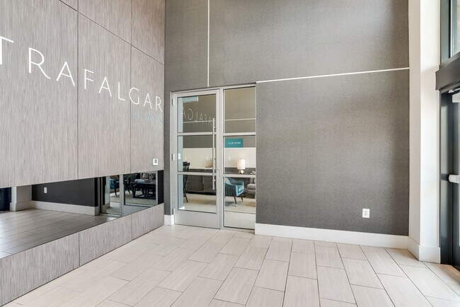 Building Photo - 1 bedroom 1 bathroom condo available immediately for rent