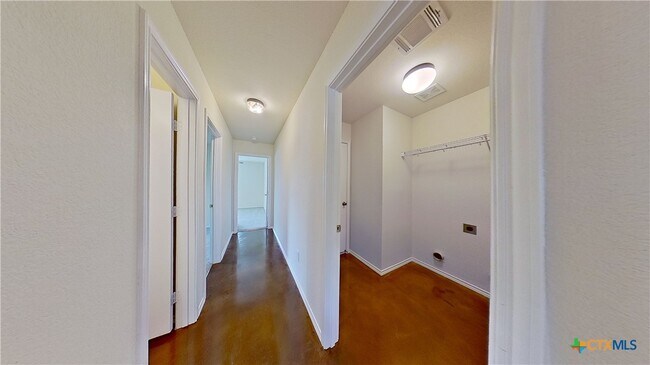 Building Photo - 126 Sylvan St