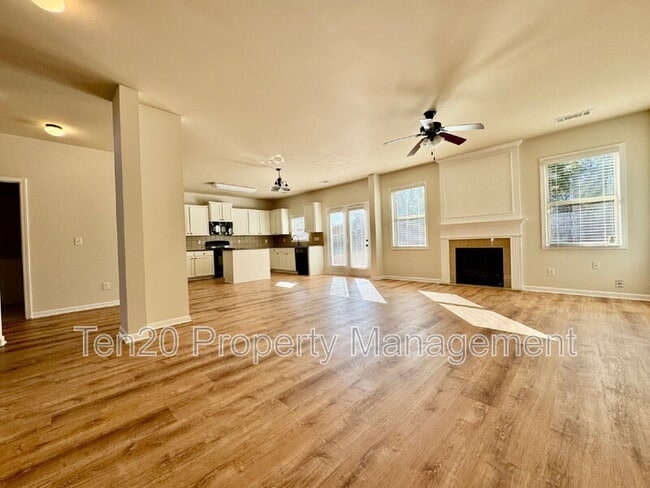 Building Photo - 789 Honey Do Ct