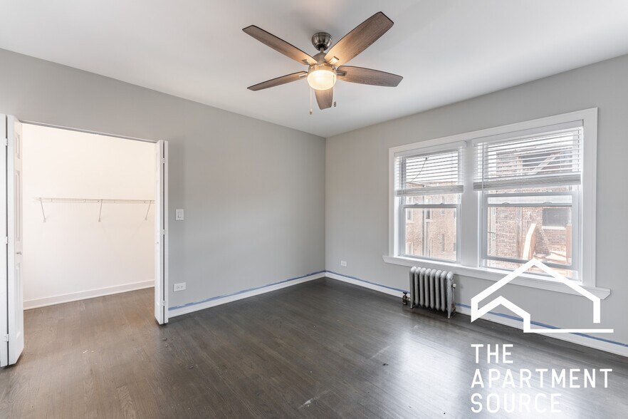 Building Photo - 5200 N Damen Ave