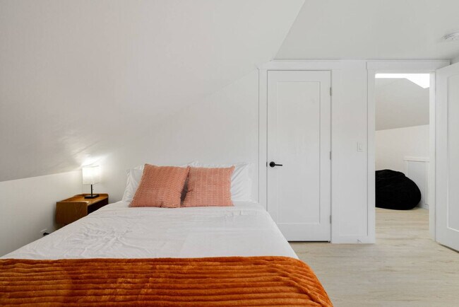 Building Photo - 3413 N 8th St