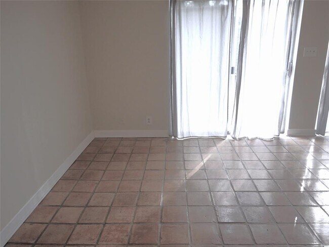 Building Photo - 6473 Hart Ln
