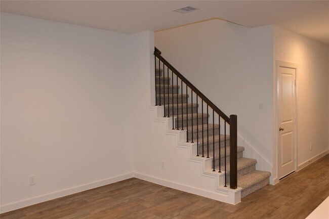 Building Photo - 1607 Portorosso Dr