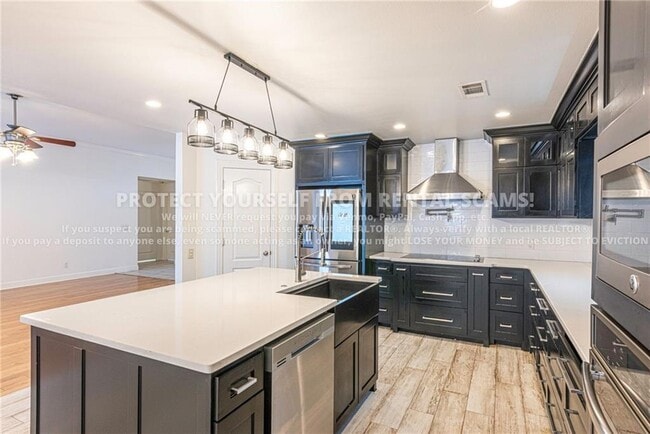 Building Photo - 4986 N Indian Oaks Trail