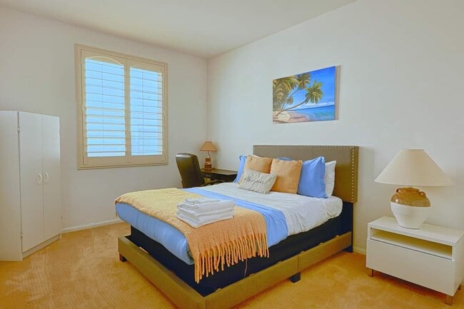 Building Photo - 10959 Lotus Dr