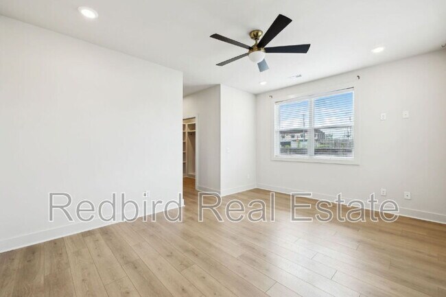 Building Photo - 2109 23rd Ave N