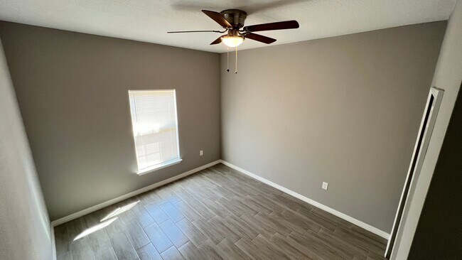 Building Photo - Gorgeous 3 Bedroom, 2 Bathroom Home in Palm Bay!!