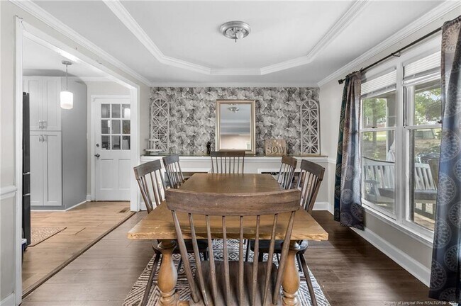 Building Photo - 3532 Kelburn Dr