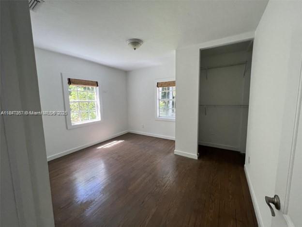 Building Photo - 2450 SW 19th Ave